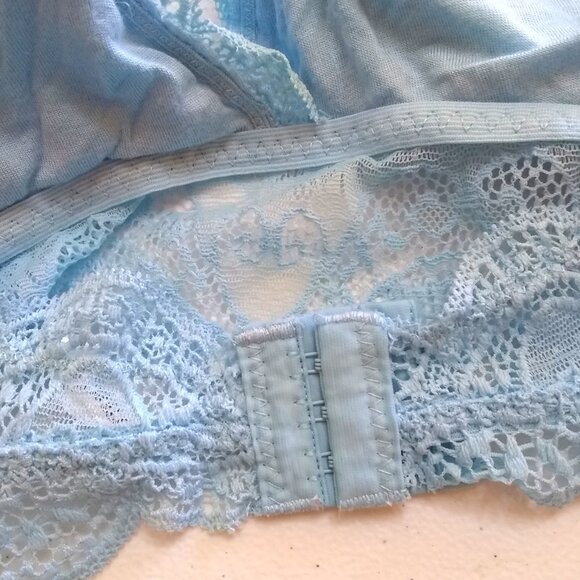 1X Pale Blue Halter Neck Lace Bra + Matched Earrings! Sexy Seductive & Alluring! - Picture 11 of 14